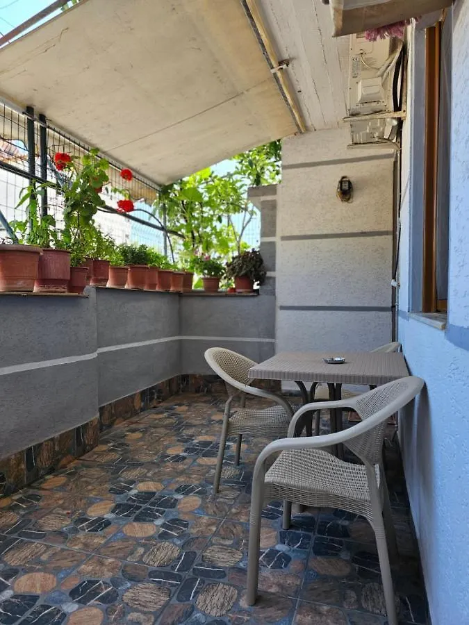 Alex Apartments Saranda Albánia