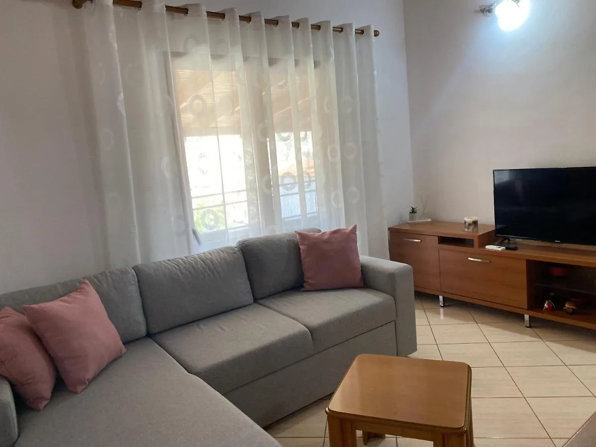 Alex Apartments Saranda 0*,